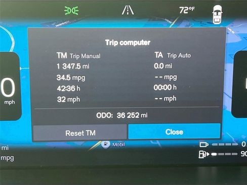 Used 2024 Volvo XC90 T8 Plus w/ Protection Package Premier AWD/4WD image 12