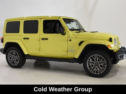 Used 2023 Jeep Wrangler Unlimited Sahara w/ Cold Weather Group AWD/4WD image 3