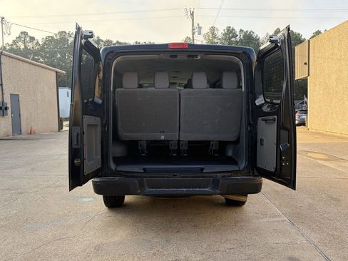 Used 2018 Nissan NV 3500 S image 16