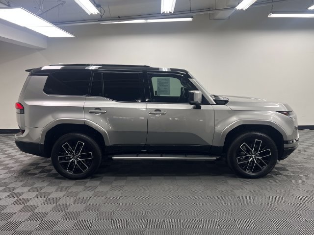 Certified 2025 Lexus GX 550 w/ Accessory Package (31) AWD/4WD image 4