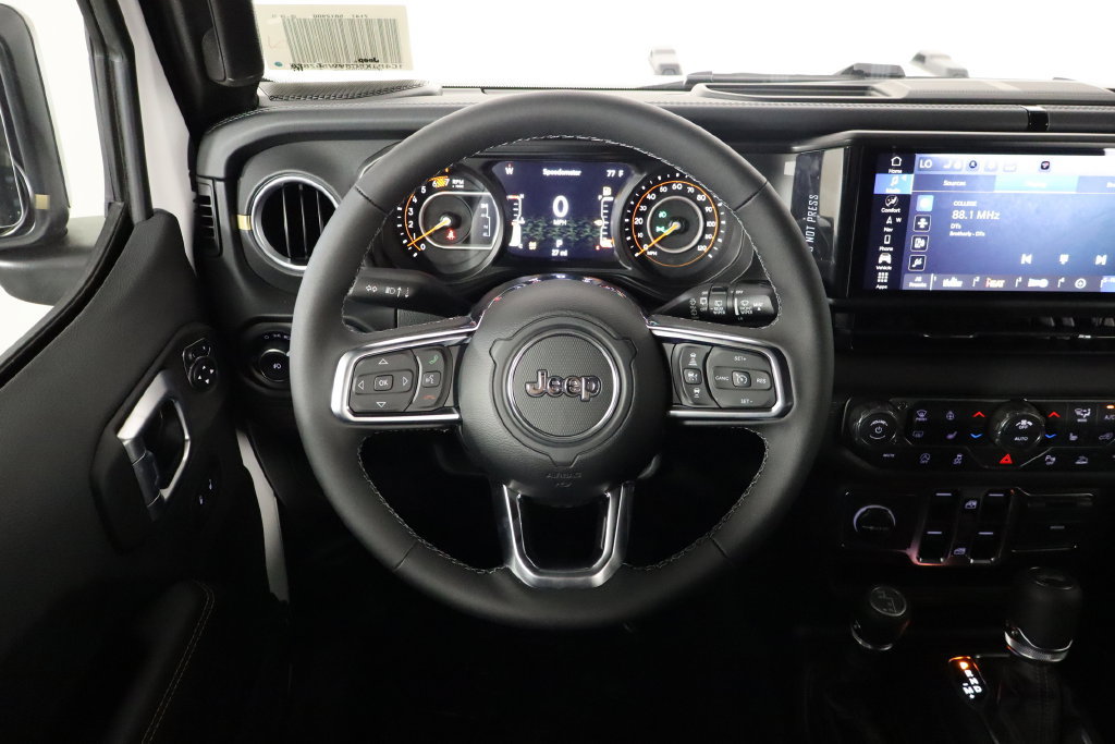New 2027 Jeep Wrangler Unlimited Sahara AWD/4WD image 7