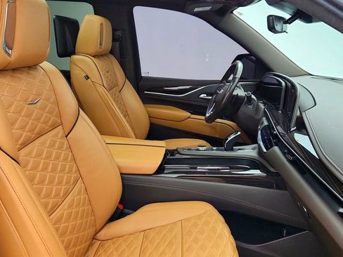 Used 2021 Cadillac Escalade Sport w/ Driver Assist Tech Package image 29