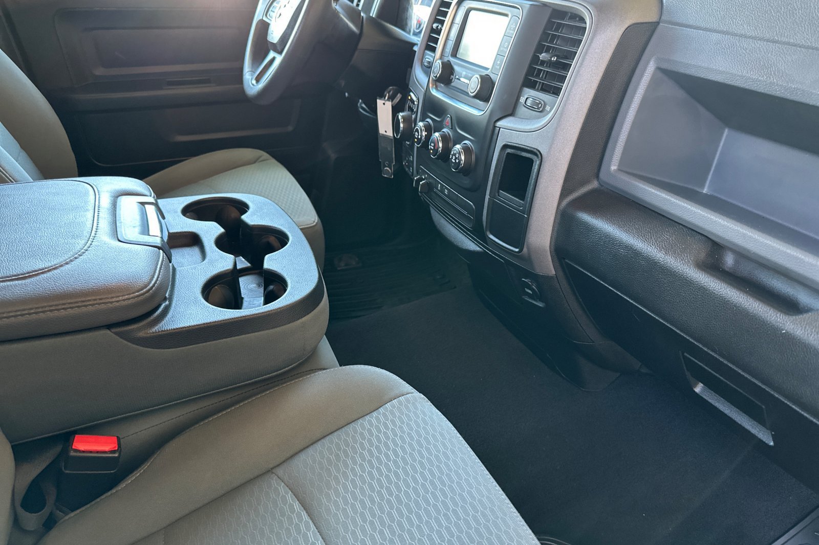 Used 2019 RAM 1500 Express AWD/4WD image 16