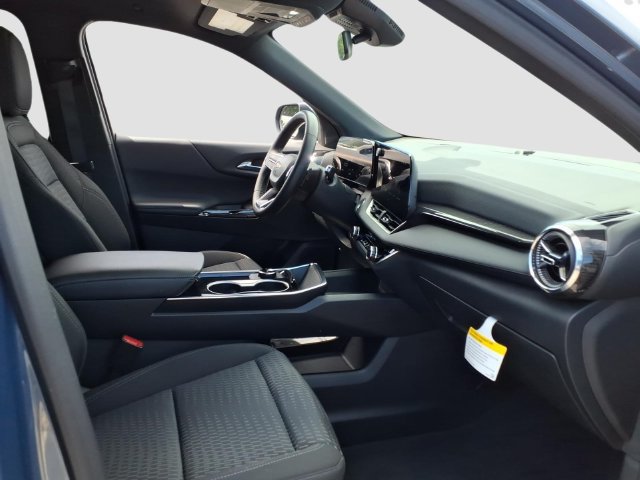 Used 2026 Chevrolet Equinox LT AWD/4WD image 15