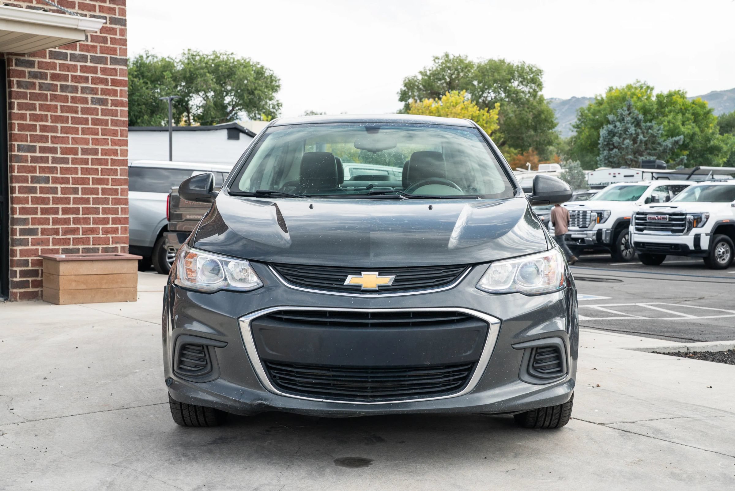 Used 2019 Chevrolet Sonic Premier FWD image 2