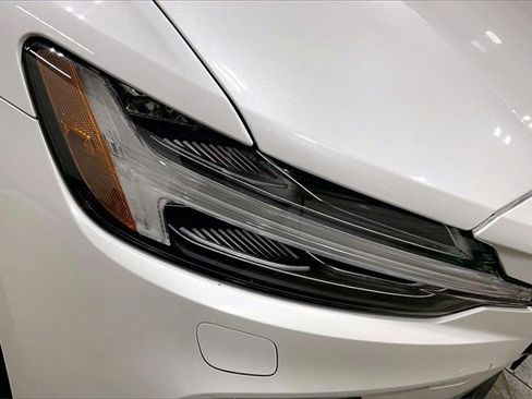 Certified 2023 Volvo S60 B5 Core w/ Climate Package image 29