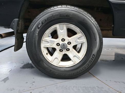 Used 2004 Ford Ranger XLT image 14