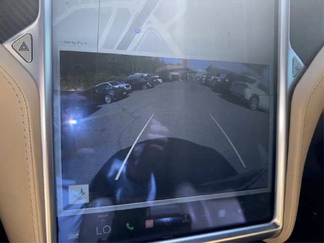Used 2015 Tesla Model S 85D AWD/4WD image 29