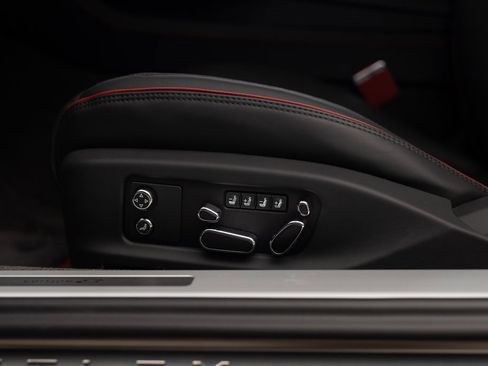 Used 2024 Bentley Continental GT image 36