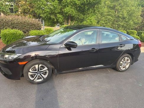 Used 2018 Honda Civic LX image 3