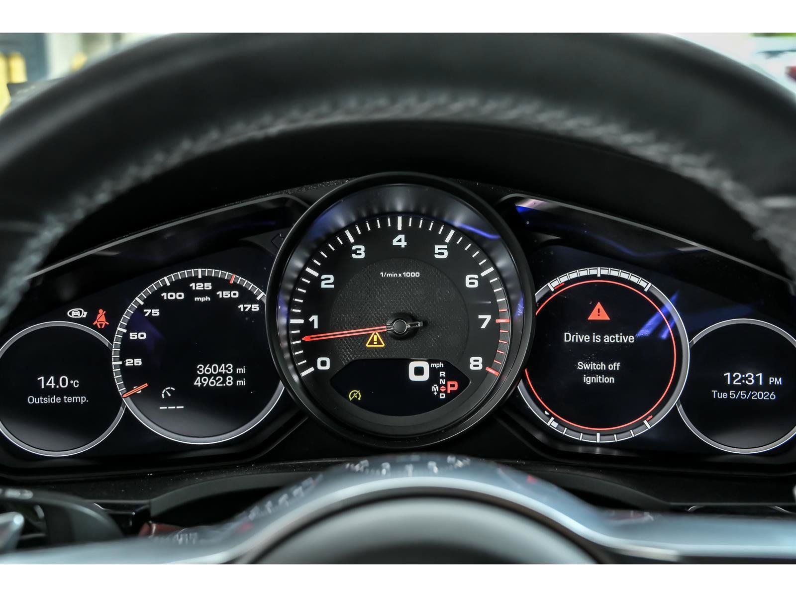 Used 2023 Porsche Cayenne Platinum Edition AWD/4WD image 17