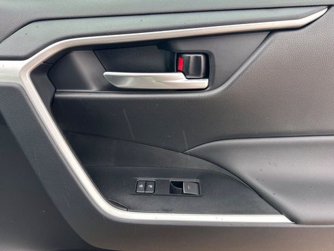 New 2025 Toyota RAV4 XLE image 21