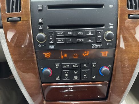 Used 2006 Cadillac STS w/ Preferred Equipment Group image 16