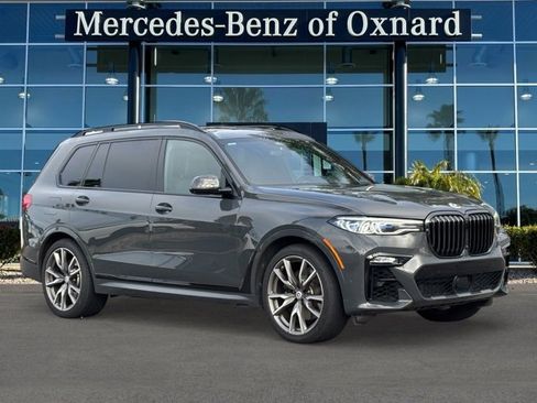 Used 2022 BMW X7 M50i image 1