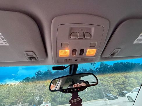 Used 2010 Cadillac CTS Luxury image 20