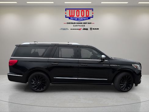 Used 2020 Lincoln Navigator L Black Label w/ Cargo Convenience Package AWD/4WD image 2