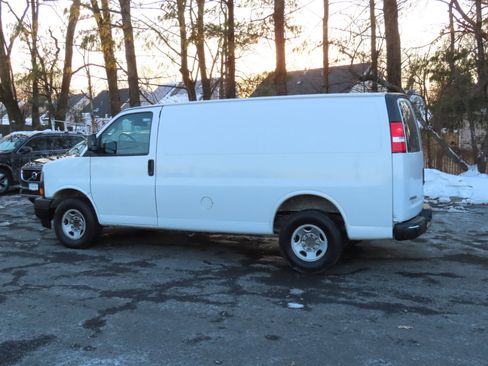 Used 2020 Chevrolet Express 2500 RWD 2500 135 w/ Safety Package image 3