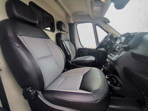 Used 2025 RAM ProMaster 2500 w/ Convenience Group FWD image 16