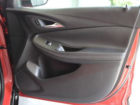 Used 2024 Buick Encore GX Sport Touring w/ Comfort Package FWD image 40