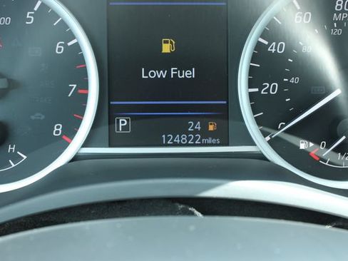 Used 2019 Nissan Sentra SV FWD image 26