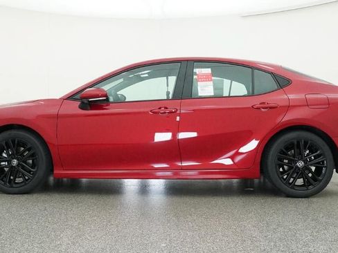 New 2026 Toyota Camry SE FWD image 19