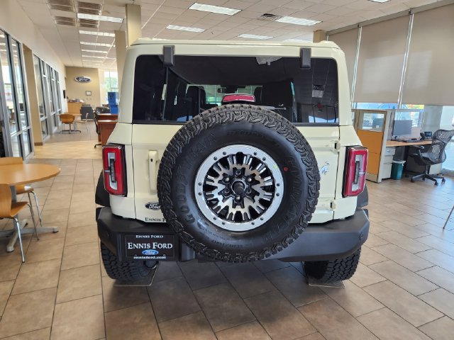 New 2026 Ford Bronco Outer Banks w/ Sasquatch Package AWD/4WD image 4