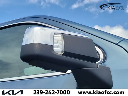 Used 2024 GMC Sierra 1500 Denali Ultimate AWD/4WD image 8
