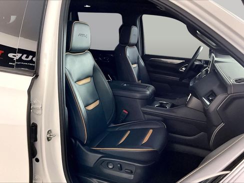 Used 2023 GMC Yukon AT4 AWD/4WD image 9