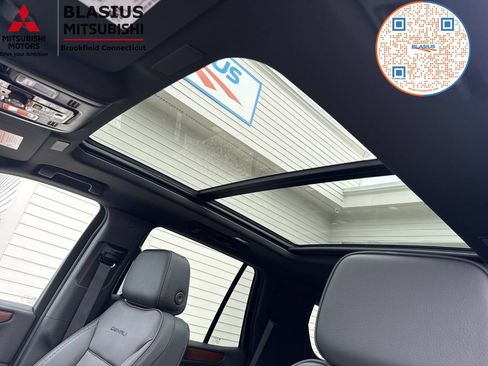 Used 2026 GMC Yukon Denali w/ Sun & Power Step Package AWD/4WD image 40