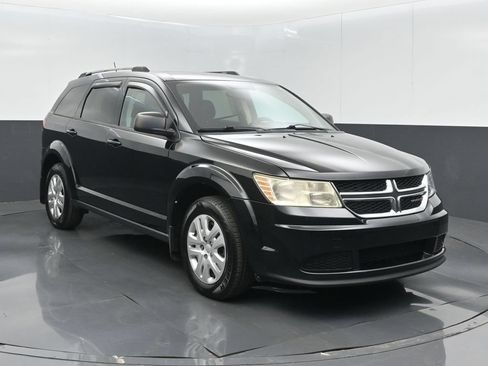 Used 2017 Dodge Journey SE FWD image 3