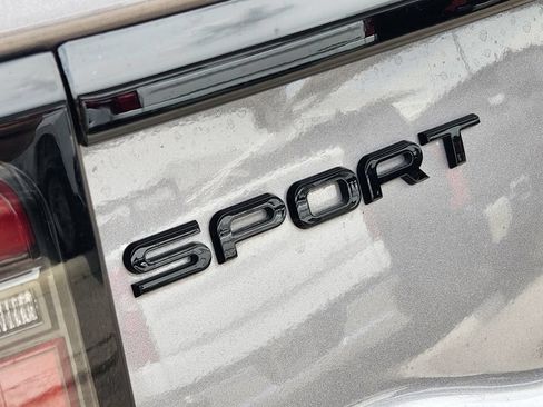 Used 2025 Land Rover Discovery Sport Dynamic SE AWD/4WD image 12