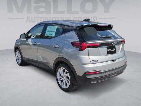 Used 2027 Chevrolet Bolt LT w/ LPO, All-Weather Package FWD image 3