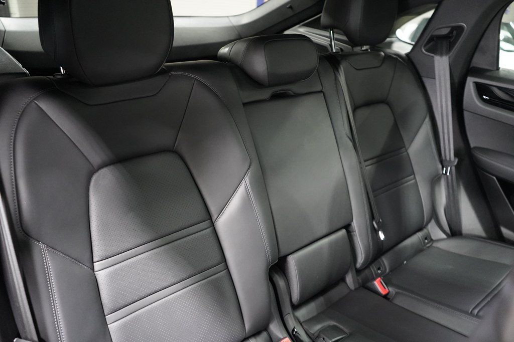 Used 2021 Porsche Cayenne Coupe AWD/4WD image 21