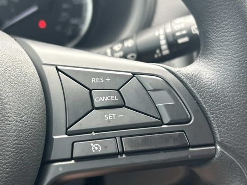 Certified 2025 Nissan Kicks Play S FWD image 28