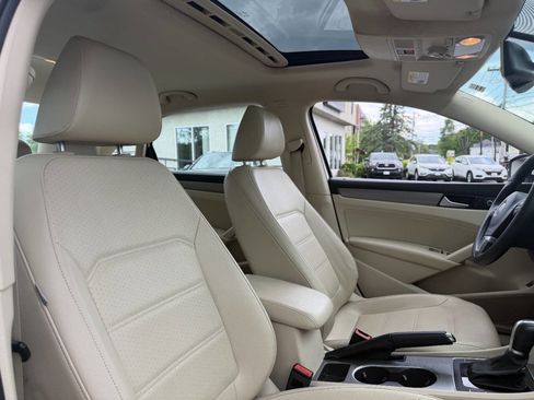 Used 2014 Volkswagen Passat TDI SE FWD image 27