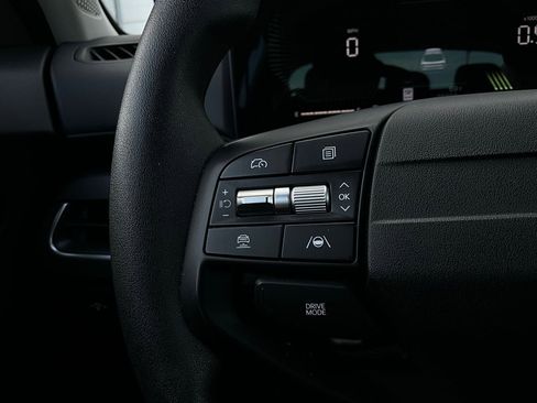 Used 2025 Kia K4 LXS image 34