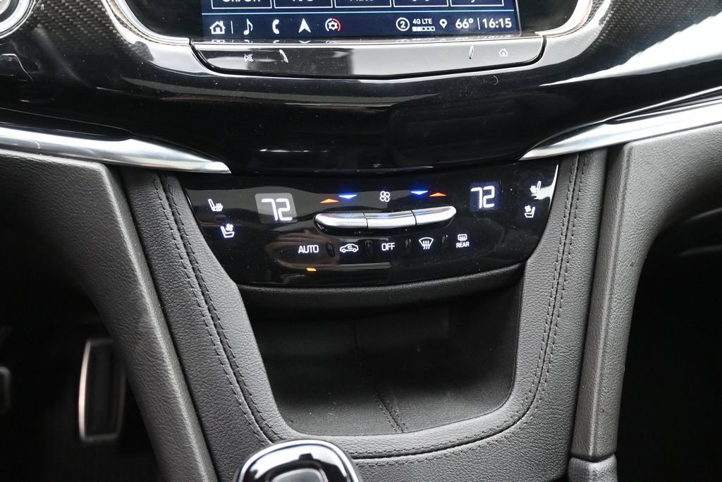Used 2024 Cadillac XT6 Sport w/ LPO, ONYX Package AWD/4WD image 18