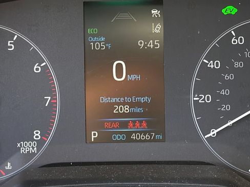 Used 2024 Toyota Corolla Cross AWD Hybrid w/ Moonroof Package image 11