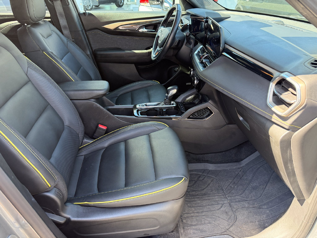 Used 2024 Chevrolet TrailBlazer ACTIV w/ Convenience Package AWD/4WD image 16