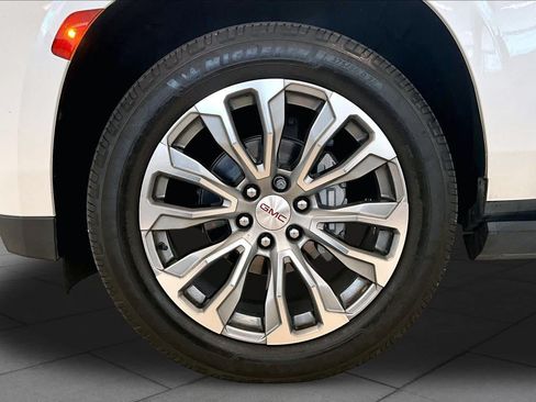 Used 2021 GMC Yukon XL Denali RWD image 10