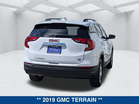 Used 2019 GMC Terrain SLE w/ Driver Convenience Package image 4