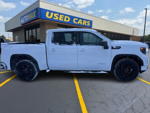 Used 2023 GMC Sierra 1500 Elevation image 2