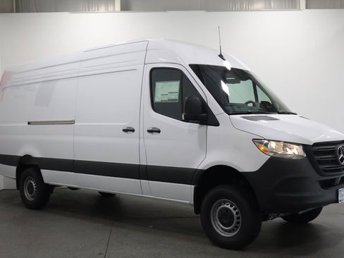 New 2026 Mercedes-Benz Sprinter 2500 image 5