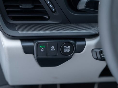 Used 2025 Porsche 911 Carrera 4 GTS image 31