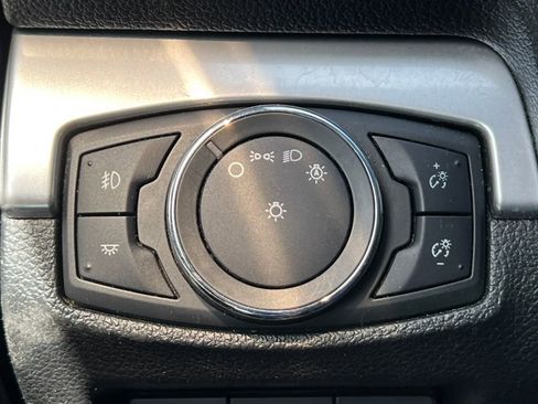 Certified 2017 Ford Explorer XLT AWD/4WD image 16
