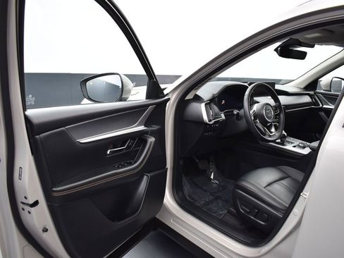 Certified 2024 MAZDA CX-90 Plug-In Hybrid w/ Premium Pkg image 9