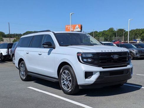 Certified 2025 Ford Expedition Max Active AWD/4WD image 1
