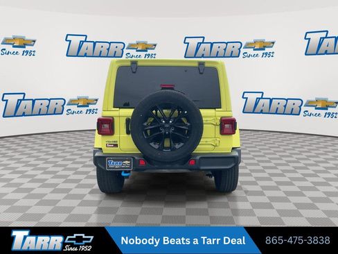 Used 2024 Jeep Wrangler Unlimited Sahara AWD/4WD image 7
