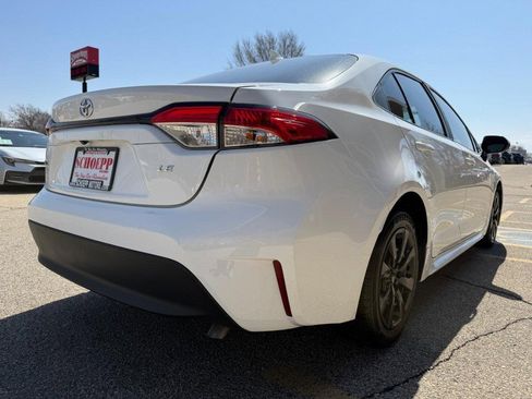 Used 2024 Toyota Corolla LE image 9