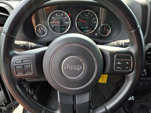 Used 2015 Jeep Wrangler Sport AWD/4WD image 19